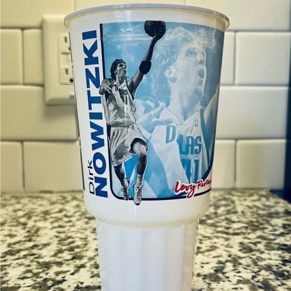 Dirk Nowitzki Dallas Mavericks Print Autograph Collectors Cup
